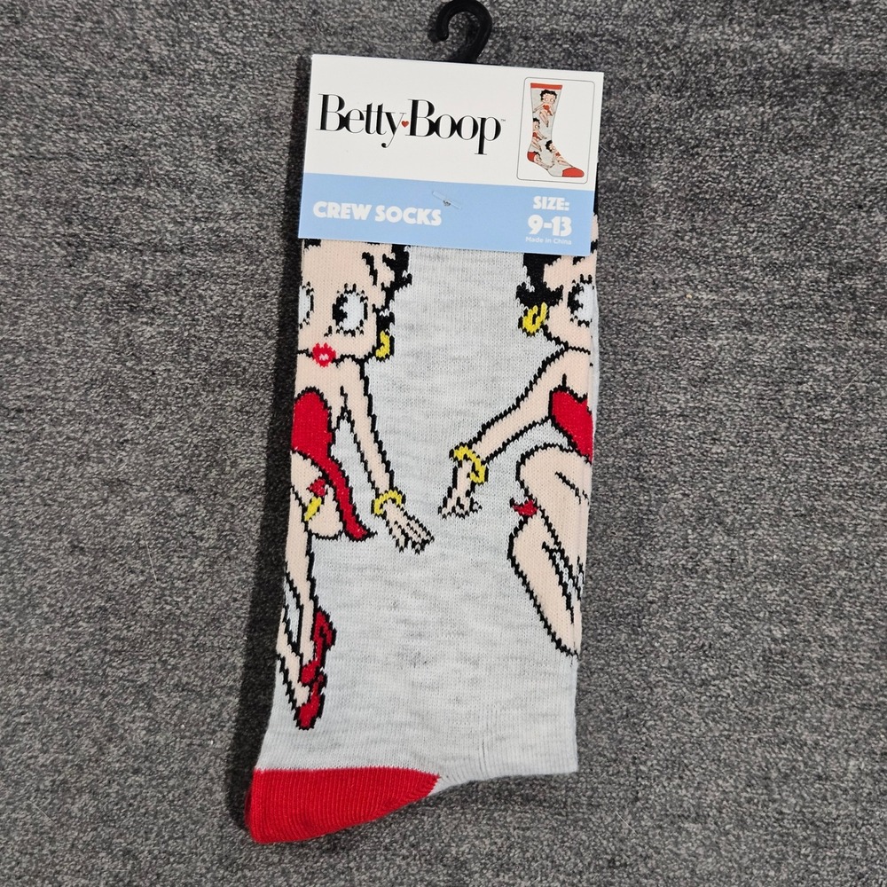 Betty Boop Women Crew Socks Gray Red Graphic Print Size 9-13 New